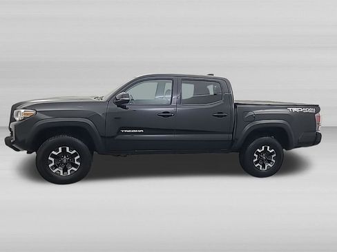 Used 2022 Toyota Tacoma TRD Off-Road w/ Technology Package AWD/4WD image 7