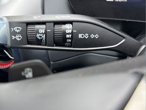 Used 2026 Chevrolet Equinox EV RS FWD image 28