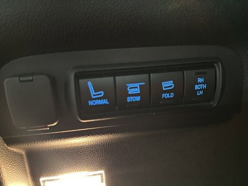 Used 2016 Ford Explorer Limited image 35