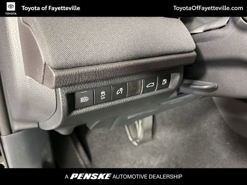 Used 2026 Toyota Camry LE w/ Convenience Package FWD image 26