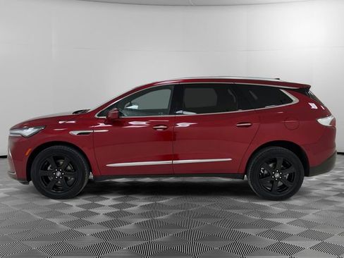Used 2023 Buick Enclave Essence w/ Experience Buick Package image 6