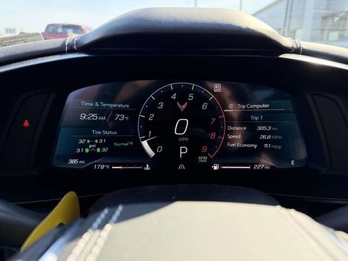 Used 2025 Chevrolet Corvette Z06 RWD image 18