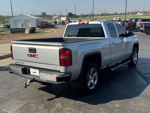 Used 2017 GMC Sierra 1500 SLE w/ Suspension Package, Off-Road image 6