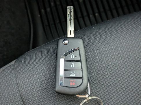 Certified 2024 Toyota Corolla LE image 28