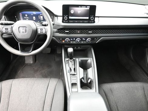 Used 2023 Honda Accord EX image 16