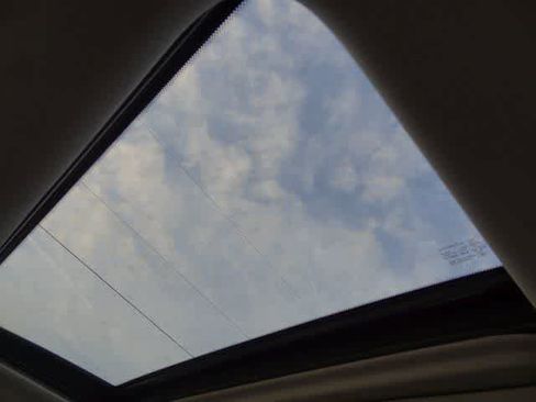 Used 2018 INFINITI Q70 L 3.7 image 10