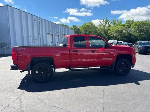 Used 2016 Chevrolet Silverado 1500 Custom w/ Custom Convenience Package AWD/4WD image 12