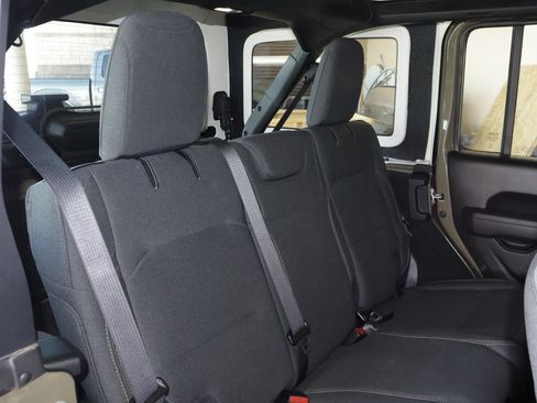 Used 2025 Jeep Wrangler Unlimited Sport AWD/4WD image 44