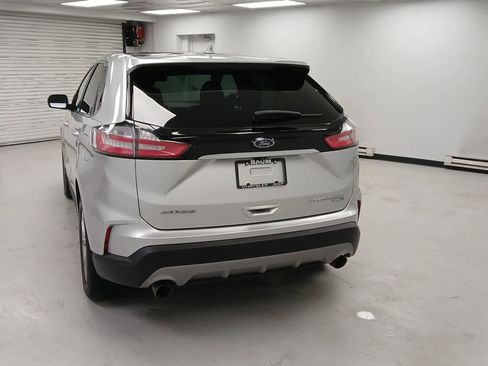 Used 2019 Ford Edge Titanium w/ Cold Weather Package image 4
