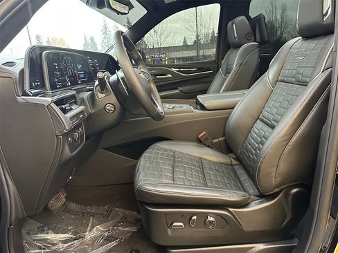 Certified 2023 Cadillac Escalade V w/ Heavy-Duty Trailer Package image 21