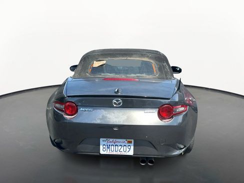 Used 2019 MAZDA MX-5 Miata Club RWD image 4