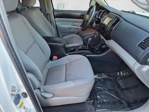 Used 2015 Toyota Tacoma 4x4 Access Cab V6 image 18