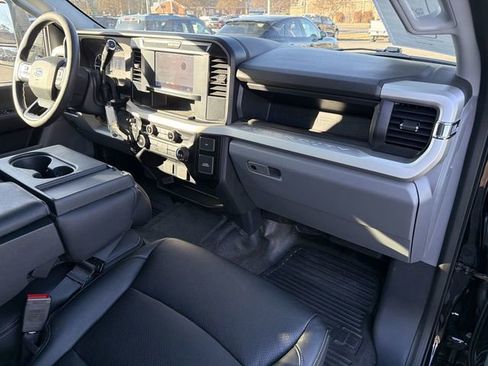 Used 2025 Ford F450 XL w/ 360-Degree Camera Package image 27