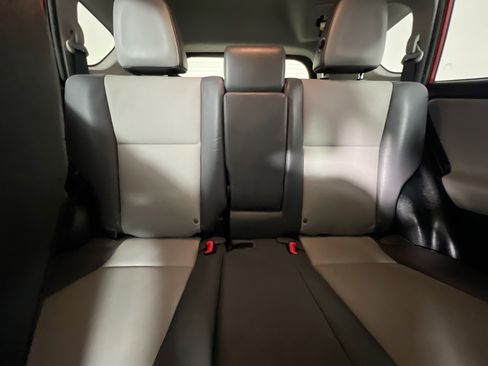 Used 2015 Toyota RAV4 Limited FWD image 33