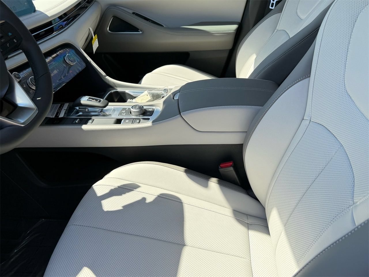 New 2026 INFINITI QX60 Luxe w/ Cargo Package FWD image 20