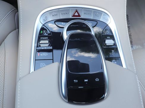 Used 2020 Mercedes-Benz S 560 Sedan image 34