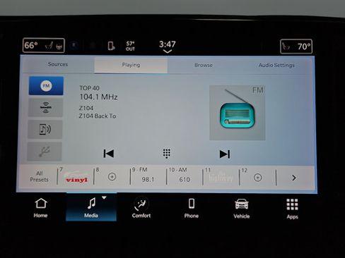 Used 2022 Chrysler Pacifica Touring-L w/ S Appearance Package FWD image 15