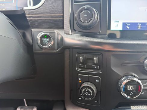 Used 2021 Ford F150 Platinum w/ Equipment Group 701A High AWD/4WD image 17