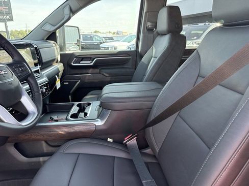 New 2026 GMC Sierra 2500 SLT w/ SLT Premium Package AWD/4WD image 5