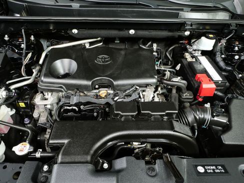 Used 2019 Toyota RAV4 Adventure w/ Cold Weather Package AWD/4WD image 35
