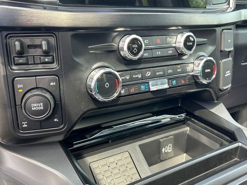 New 2026 Ford F250 Lariat w/ Black Appearance Package AWD/4WD image 40
