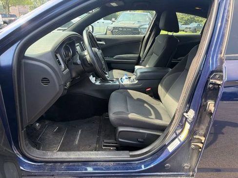 Used 2015 Dodge Charger SE w/ Sport Appearance Group RWD image 18