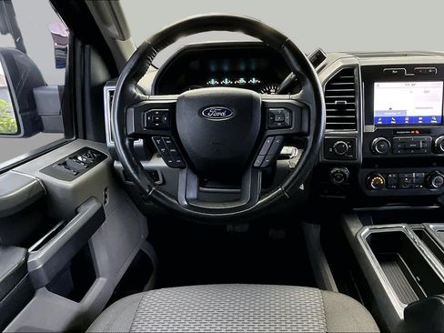 Used 2019 Ford F150 XLT w/ Equipment Group 302A Luxury RWD image 6