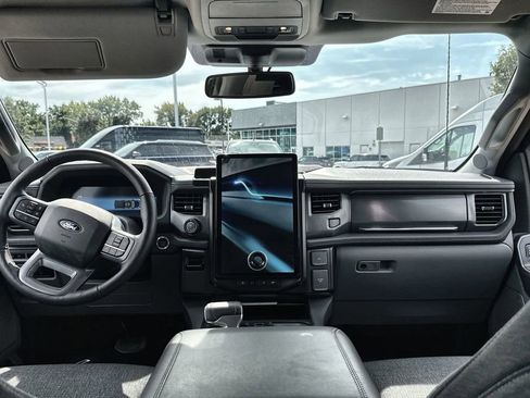 Used 2024 Ford F150 Lightning Flash image 10