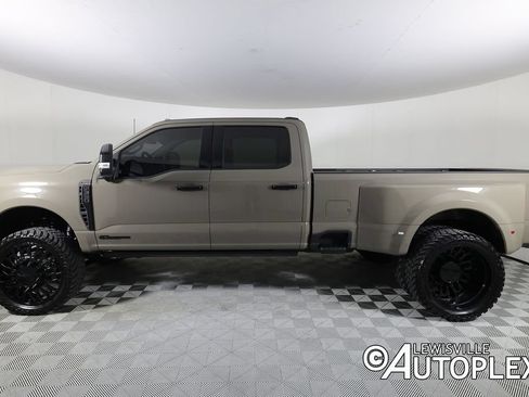 Used 2026 Ford F350 Platinum w/ Platinum Plus Package AWD/4WD image 11