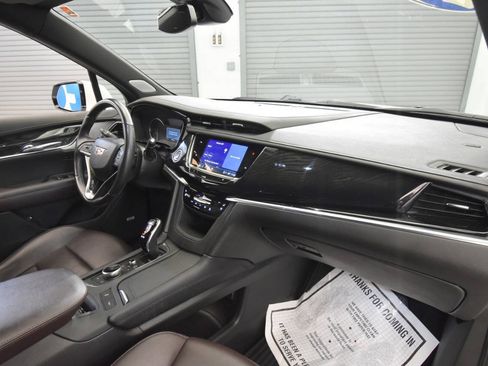 Used 2023 Cadillac XT6 Premium Luxury AWD/4WD image 19