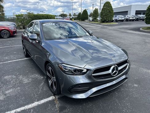 Used 2024 Mercedes-Benz C 300 Sedan image 4