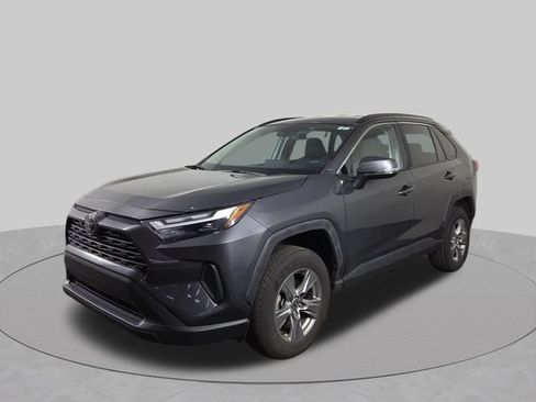 Used 2024 Toyota RAV4 XLE FWD image 2