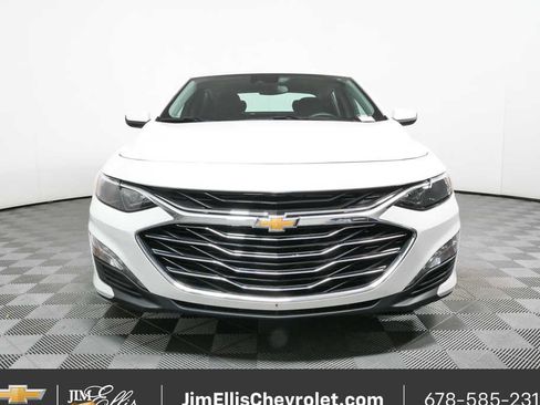 Used 2025 Chevrolet Malibu LT FWD image 32