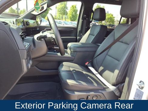 Used 2025 Chevrolet Suburban RST w/ Comfort Package AWD/4WD image 17