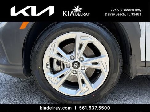 Used 2023 Hyundai Kona SEL w/ Cargo Package AWD/4WD image 32