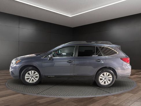 Used 2016 Subaru Outback 2.5i Premium AWD/4WD image 5