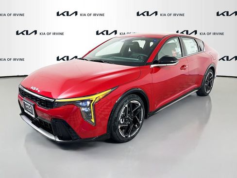 New 2025 Kia K4 GT-Line image 3