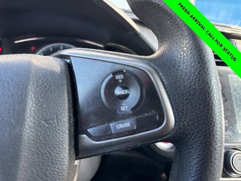 Used 2018 Honda Civic EX image 18
