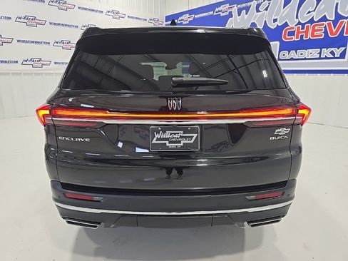 Used 2025 Buick Enclave Preferred image 7