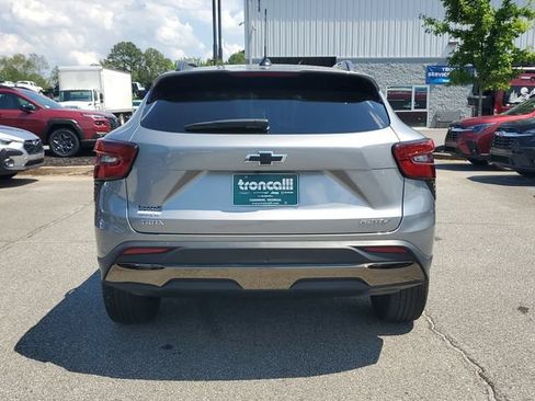 Used 2025 Chevrolet Trax ACTIV w/ Driver Confidence Package FWD image 5