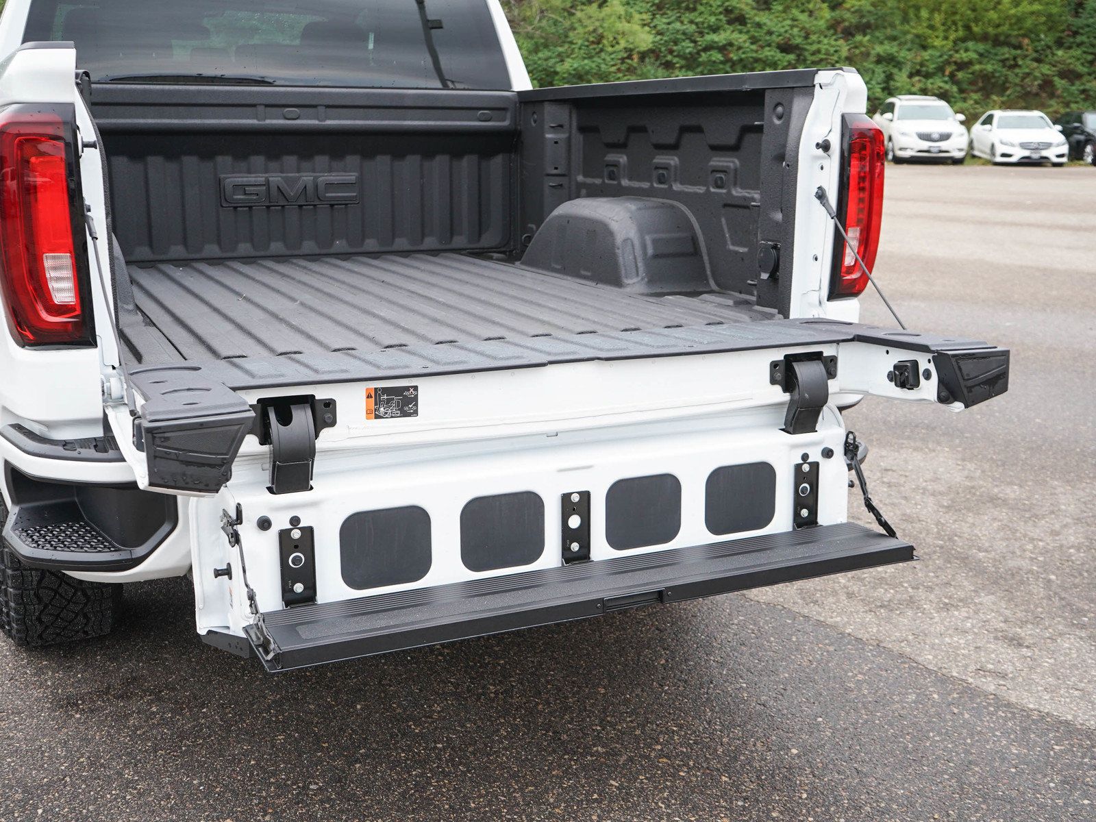 Used 2025 GMC Sierra 1500 AT4 AWD/4WD image 17
