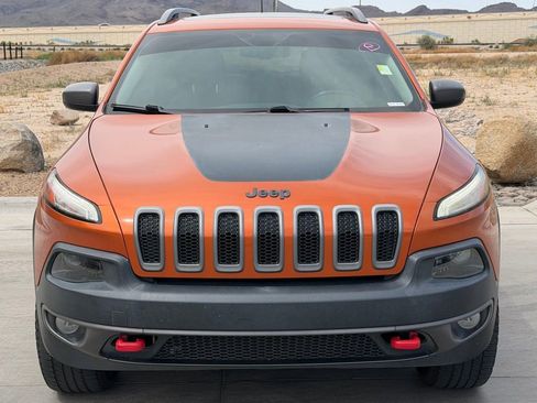 Used 2016 Jeep Cherokee Trailhawk w/ Comfort/Convenience Group AWD/4WD image 5