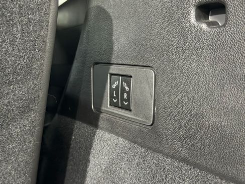 Used 2023 Cadillac XT6 Luxury FWD image 42