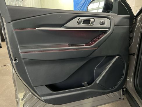 New 2026 Ford Explorer ST-Line w/ ST-Line Street Pack AWD/4WD image 14