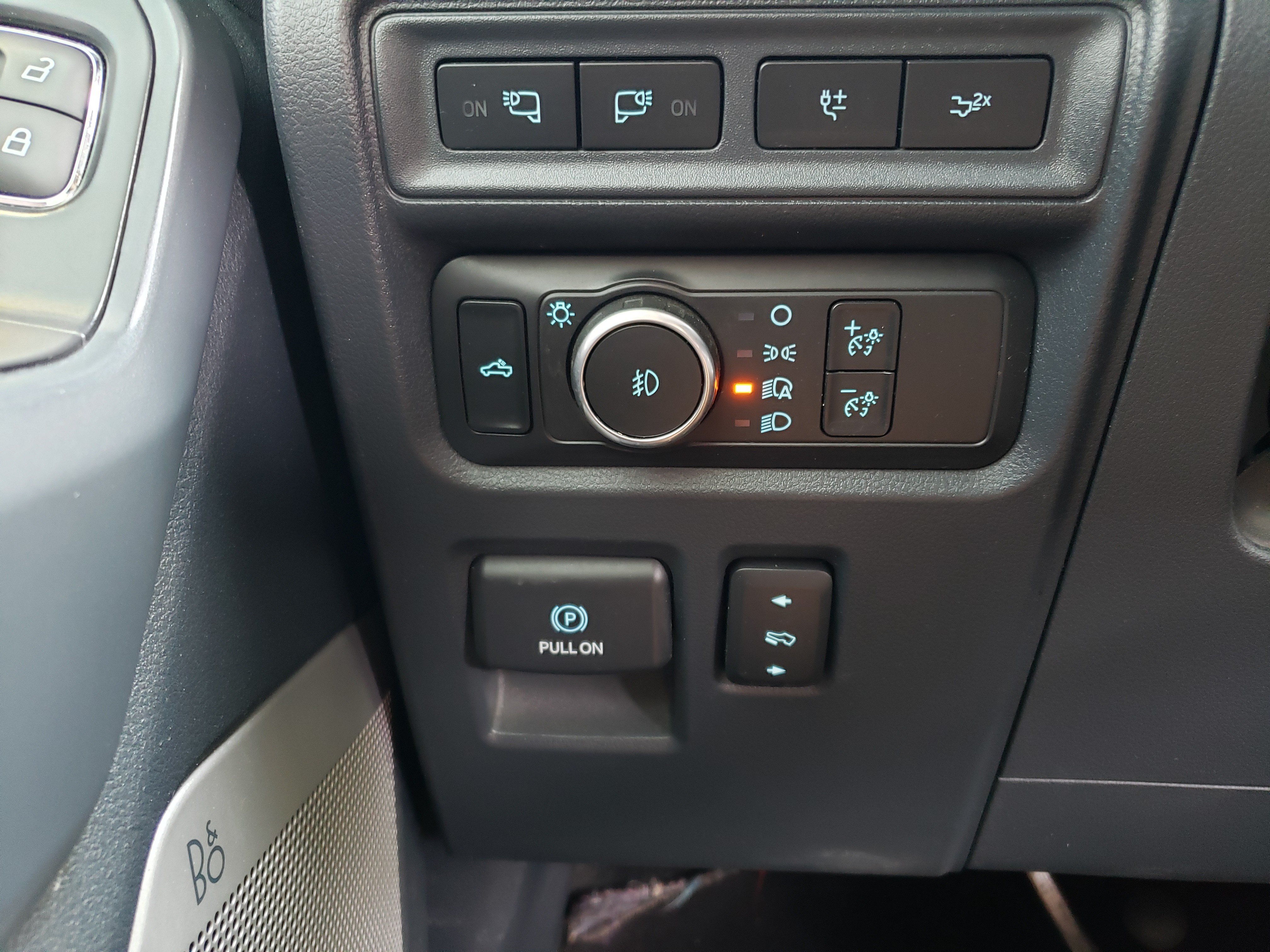 Used 2022 Ford F150 Lariat AWD/4WD image 13