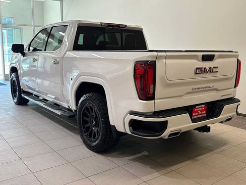 Used 2022 GMC Sierra 1500 Denali AWD/4WD image 4