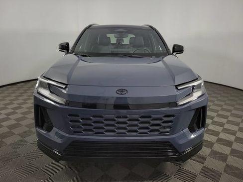 Used 2026 Toyota RAV4 XSE AWD/4WD image 2