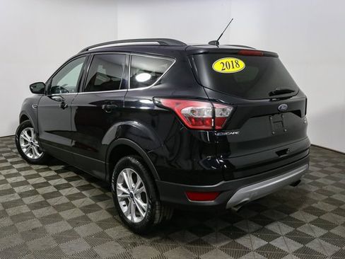 Used 2018 Ford Escape SE image 7
