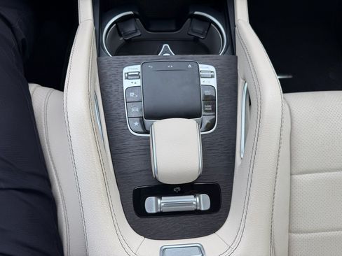 Used 2020 Mercedes-Benz GLS 450 4MATIC image 32