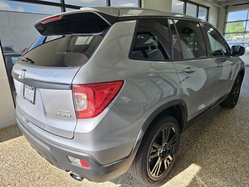 Used 2019 Honda Passport Sport image 2